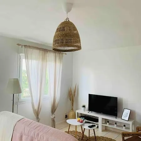 Apartment T3 Cosy Proche De La Tarnos